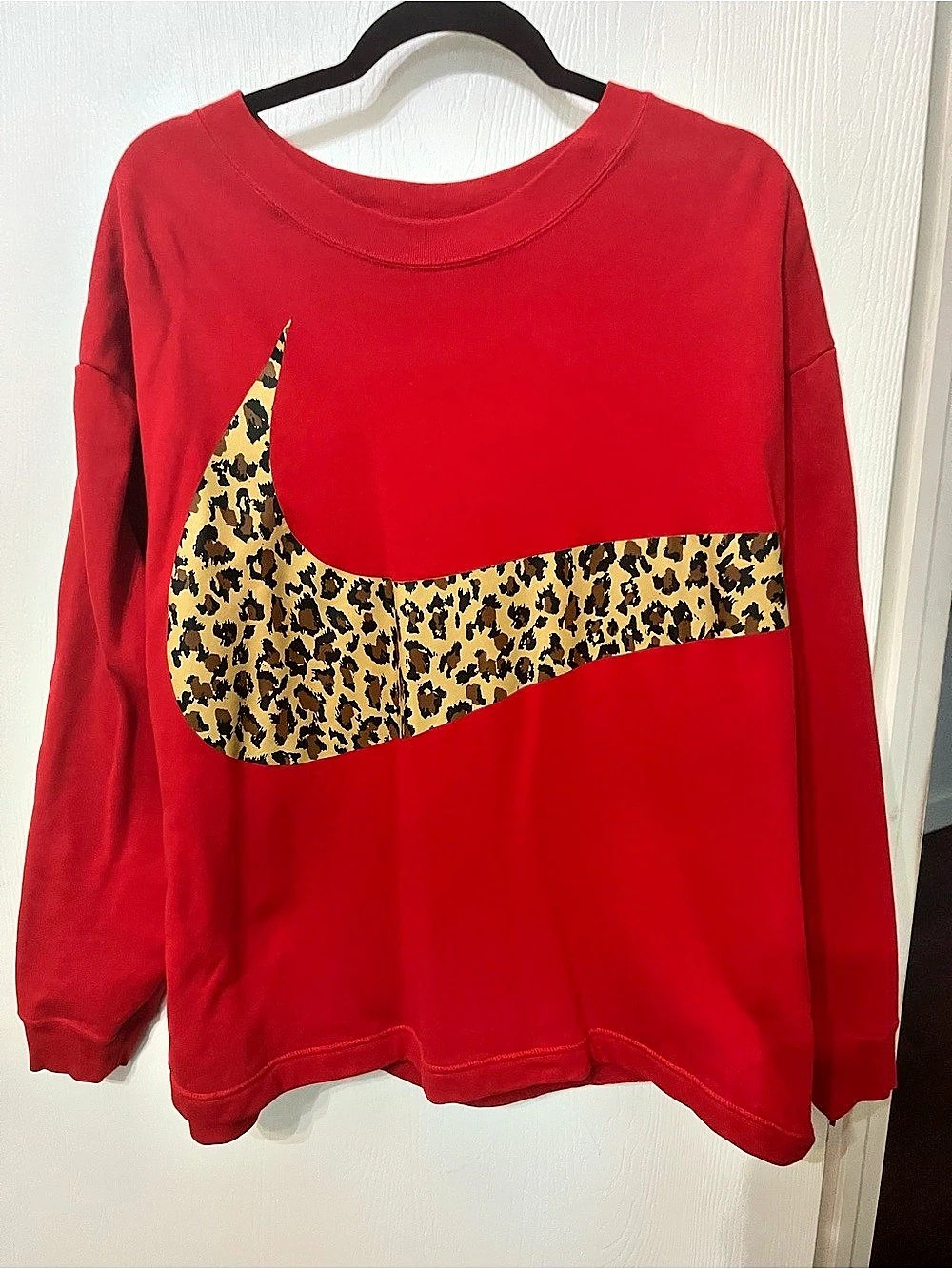 Nike Sportswear Leopard Swoosh Crewneck Sweatshirt Red & Brown womens 2X